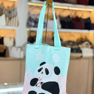 Sweater tote bag
