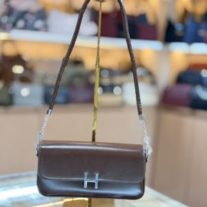 Soft leather shoulder bag