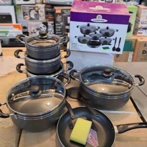 Nonstick cookware set and serving