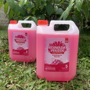 Ecowashvelisse pink bubblegum flavored liquid soap